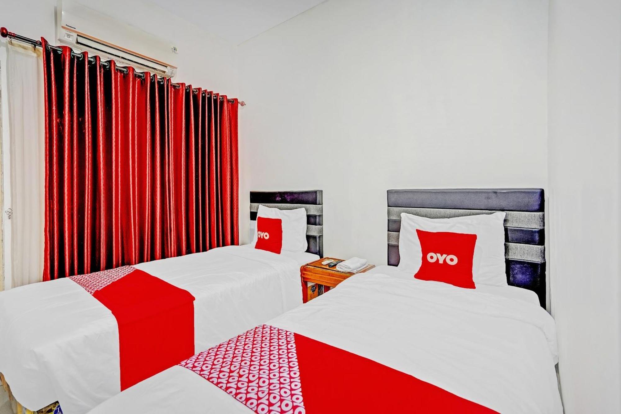 Hotel Kalimantan Сурабая Екстер'єр фото