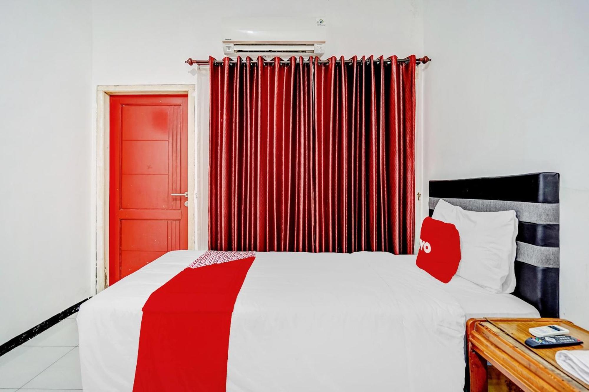 Hotel Kalimantan Сурабая Екстер'єр фото